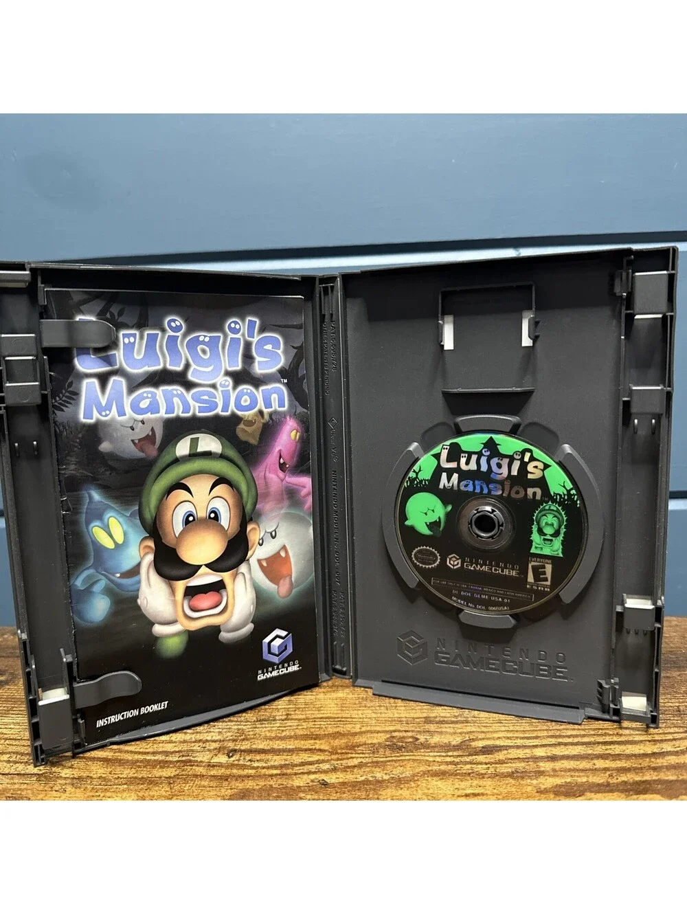 Luigi's Mansion Player's Choice Nintendo GameCube CIB w/Manual Tested